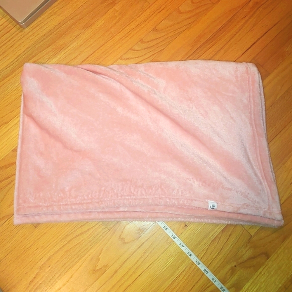 Pastel Pink Polyester Fleece Blanket Throw Soft 34" × 48" BEARPAW